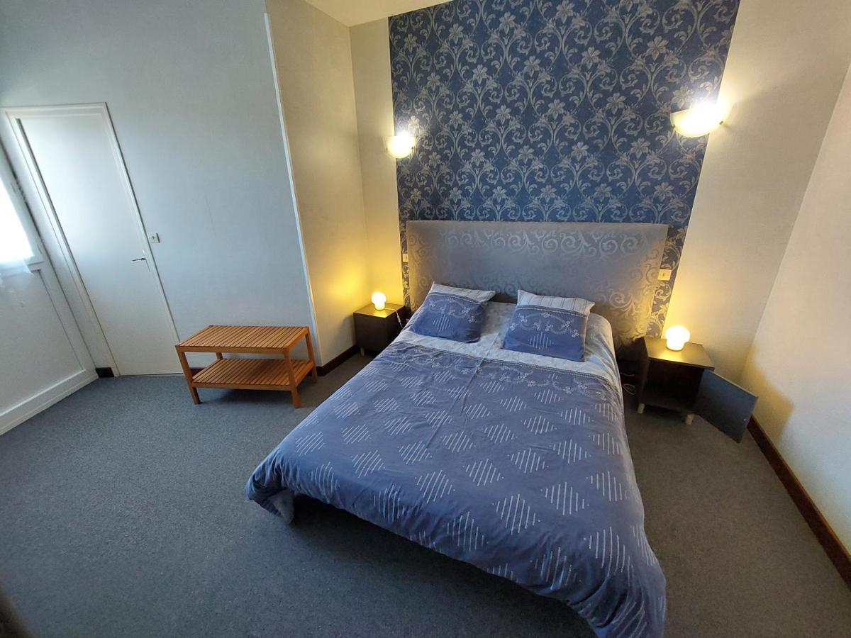 L'Accent - Hotel 2 Etoiles Et Restaurant - Logis Hotels Astaffort Bagian luar foto